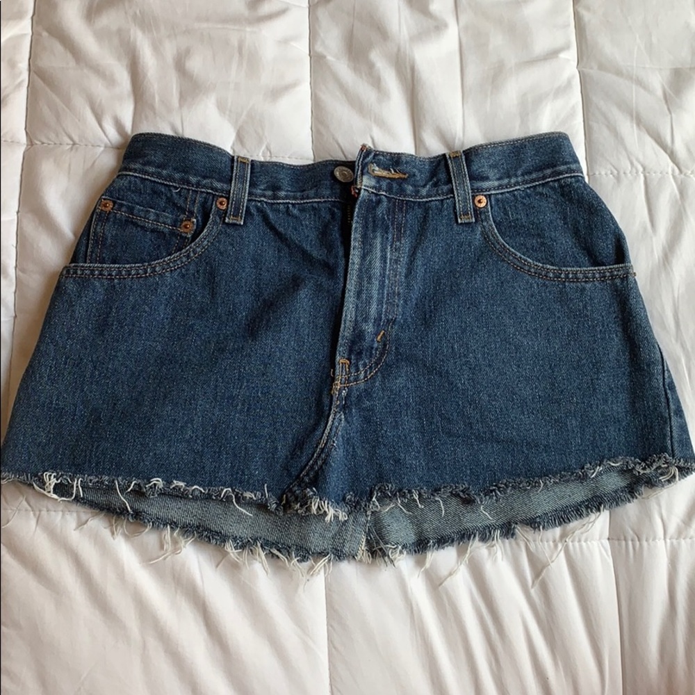 Levi’s dark wash jean skirt